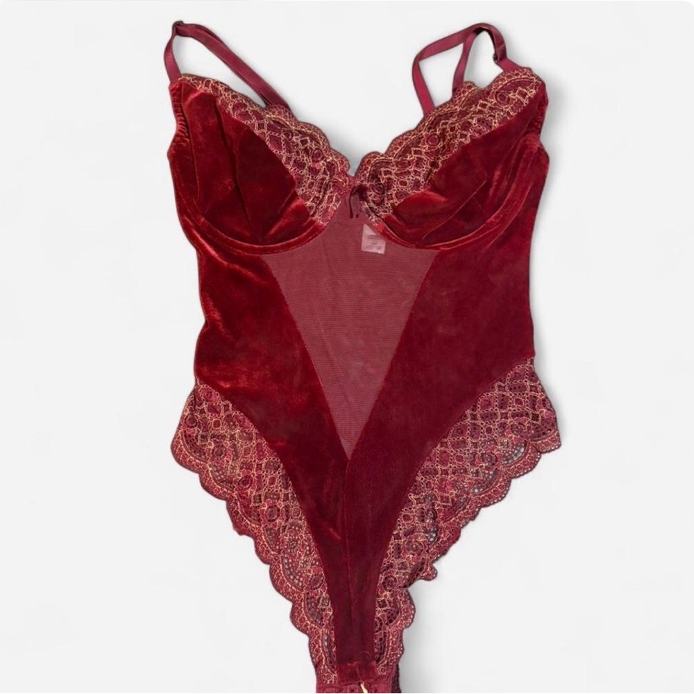 Victoria's Secret Burgundy Lace & Mesh Bra
